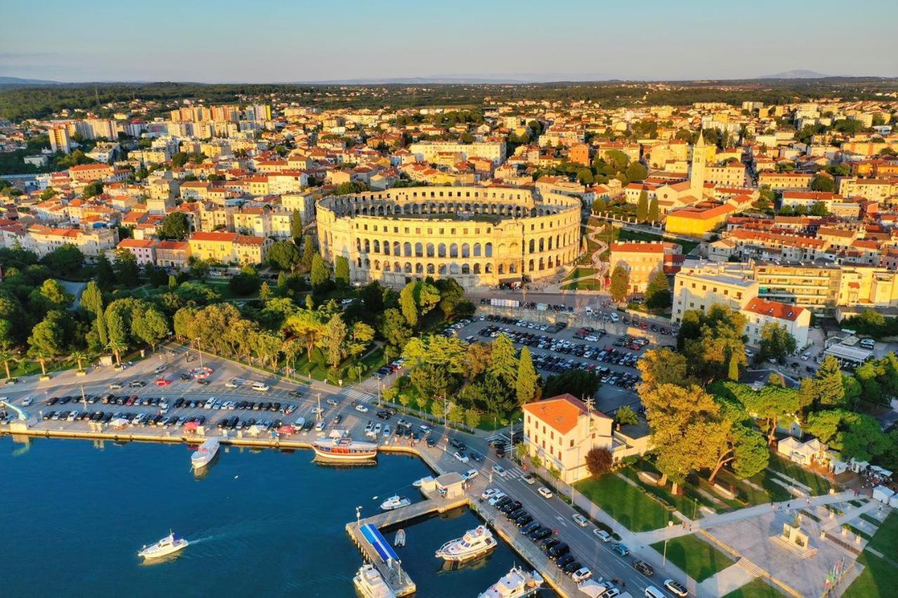 Apartament Colosseum View Pula Bagian luar foto