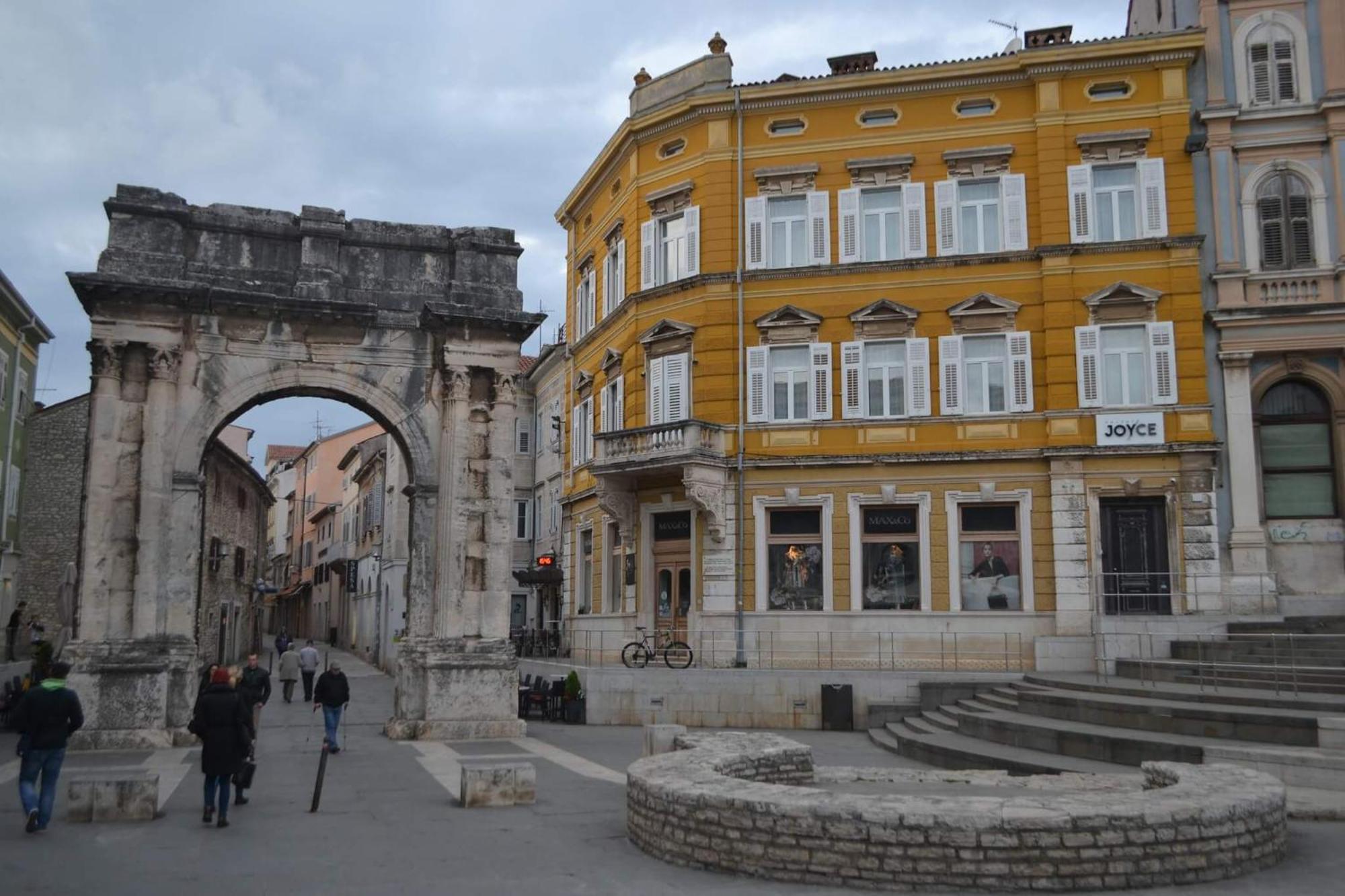 Apartament Colosseum View Pula Bagian luar foto